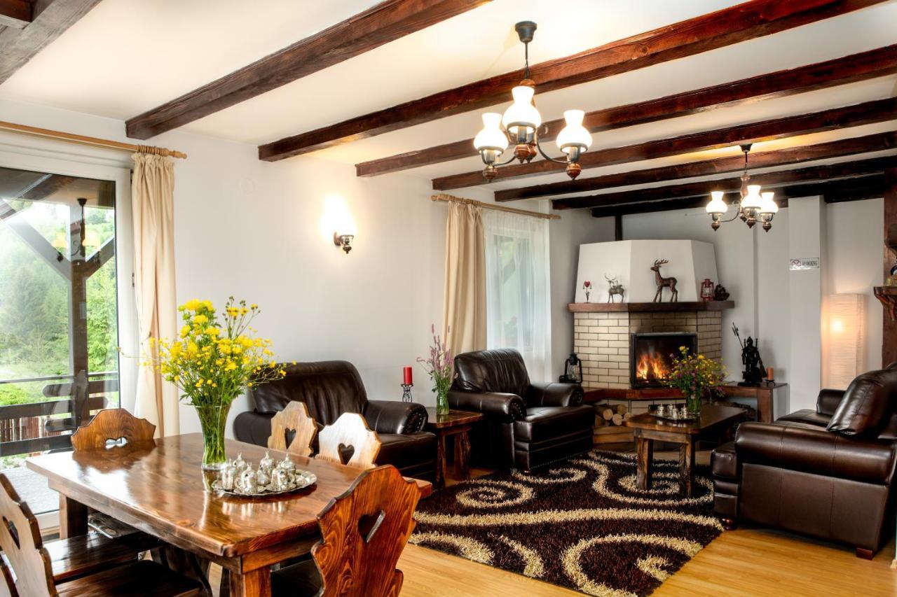 Villa Casa Cerbul Fundata Esterno foto